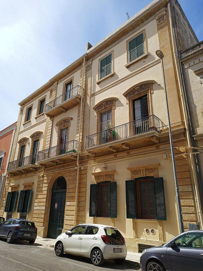Designer Apartment Lecce Ngoại thất bức ảnh